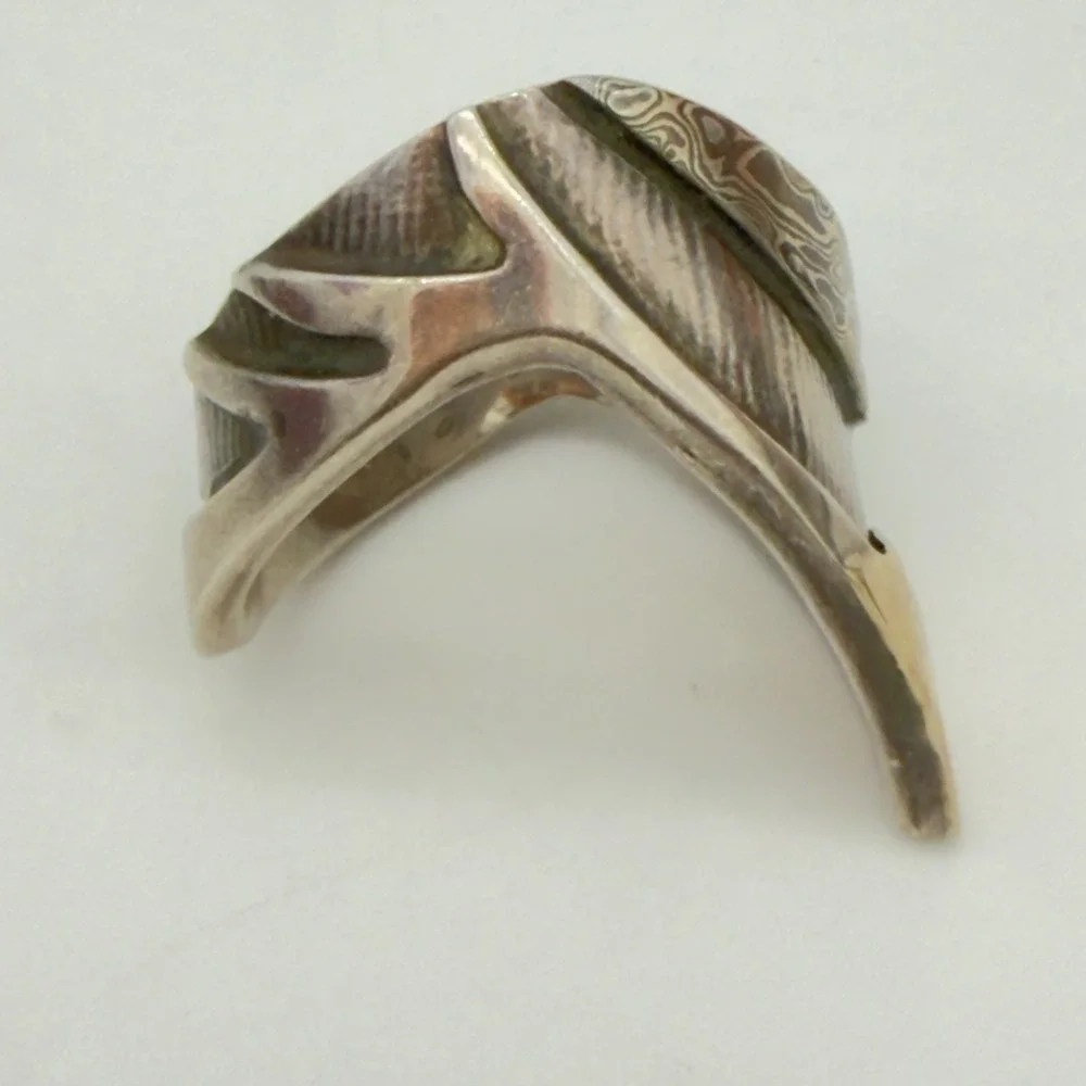 Vtg Custom Made Sterling Damascus Steel Ring Solid 14k Gold Inlay Hammered Read